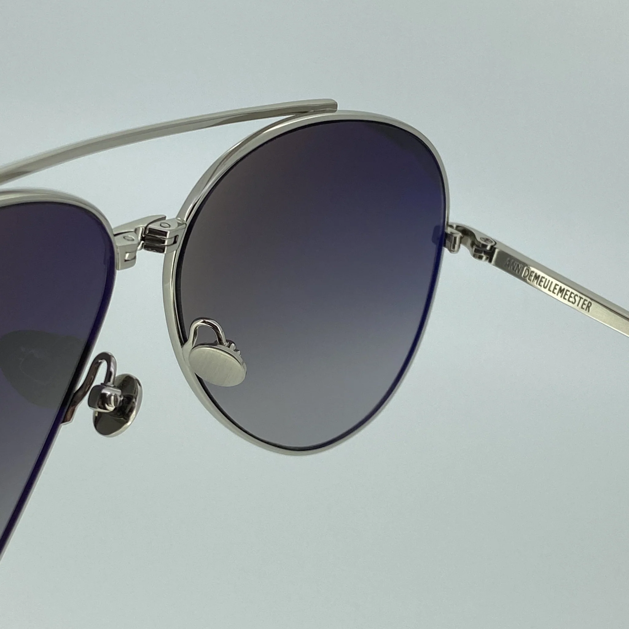 Ann Demeulemeester Men's Sunglasses White Gold and Grey - Image 10
