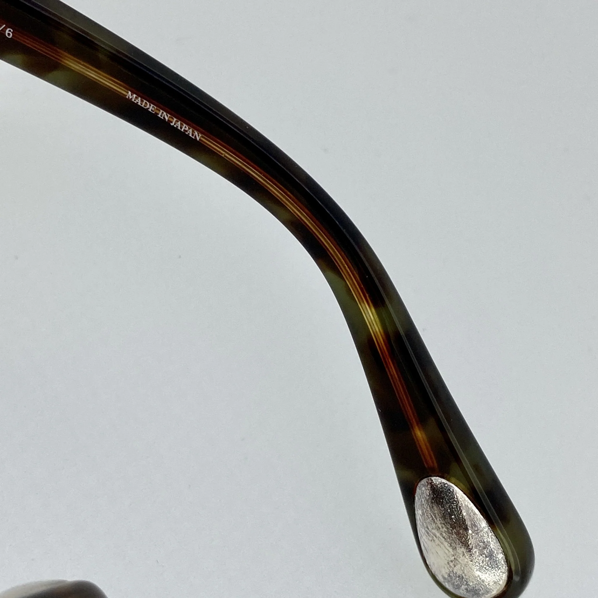 Ann Demeulemeester Sunglasses Flat Top Black and Brown Graduated - Image 15