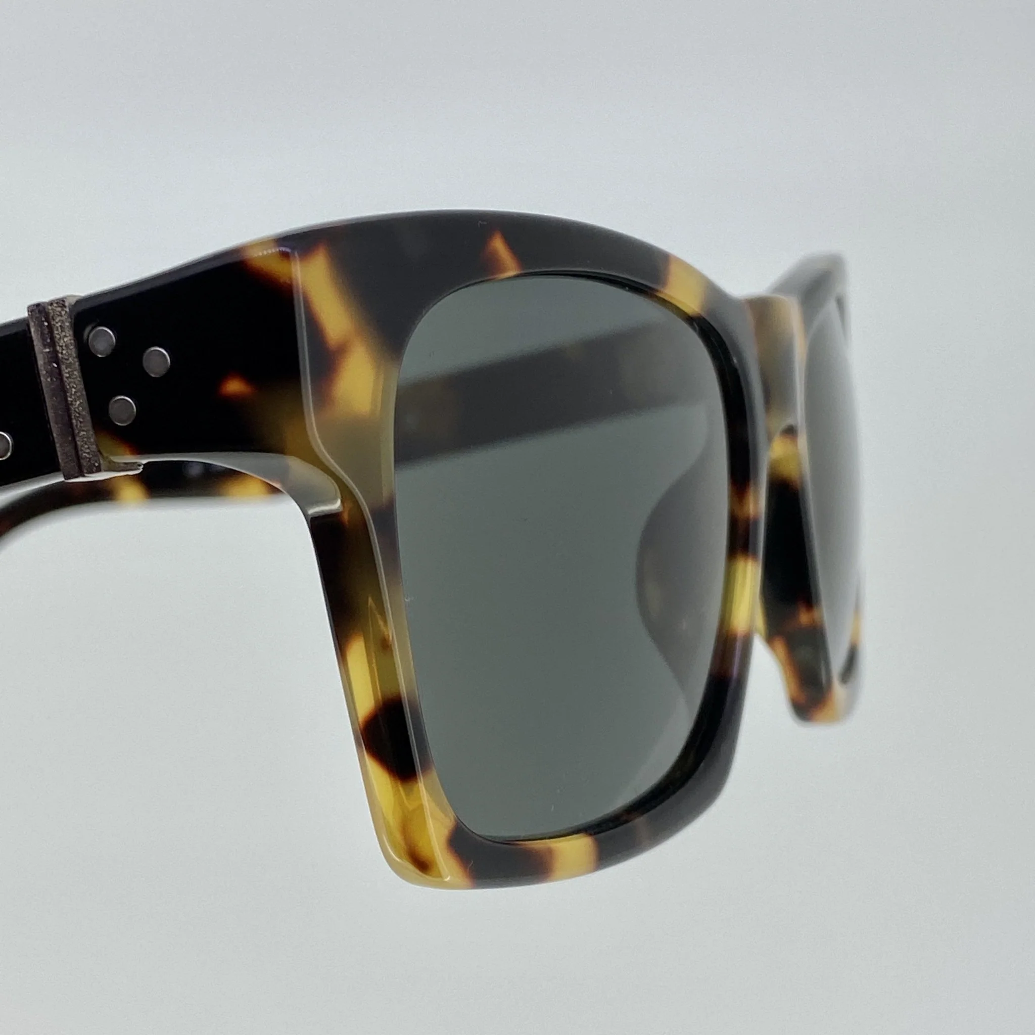 Ann Demeulemeester Sunglasses D-Frame Tortoise and Grey - Image 16