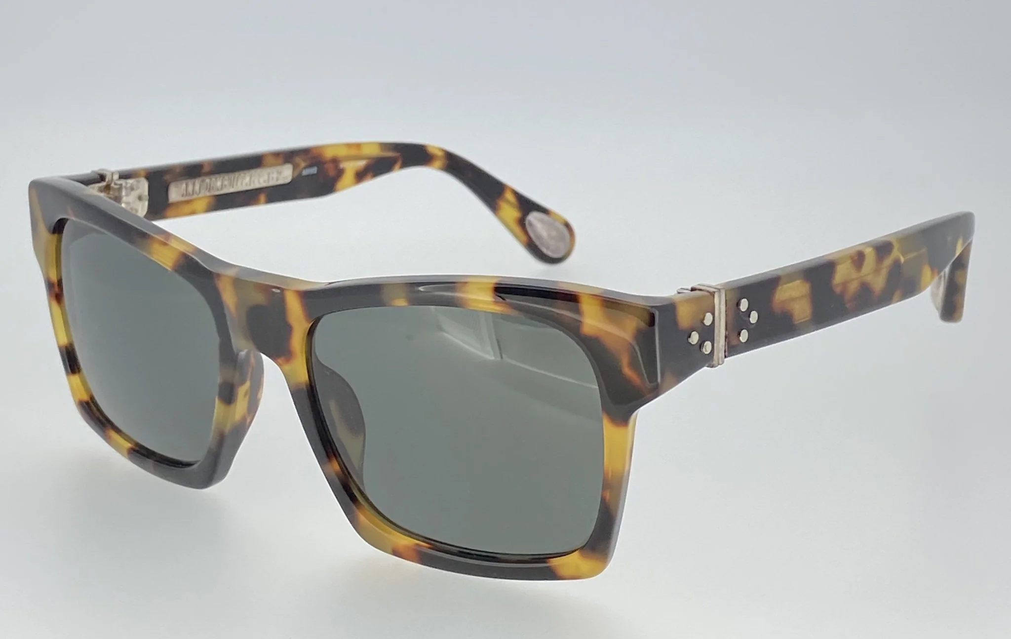 Ann Demeulemeester Sunglasses D-Frame Tortoise and Grey - Image 7