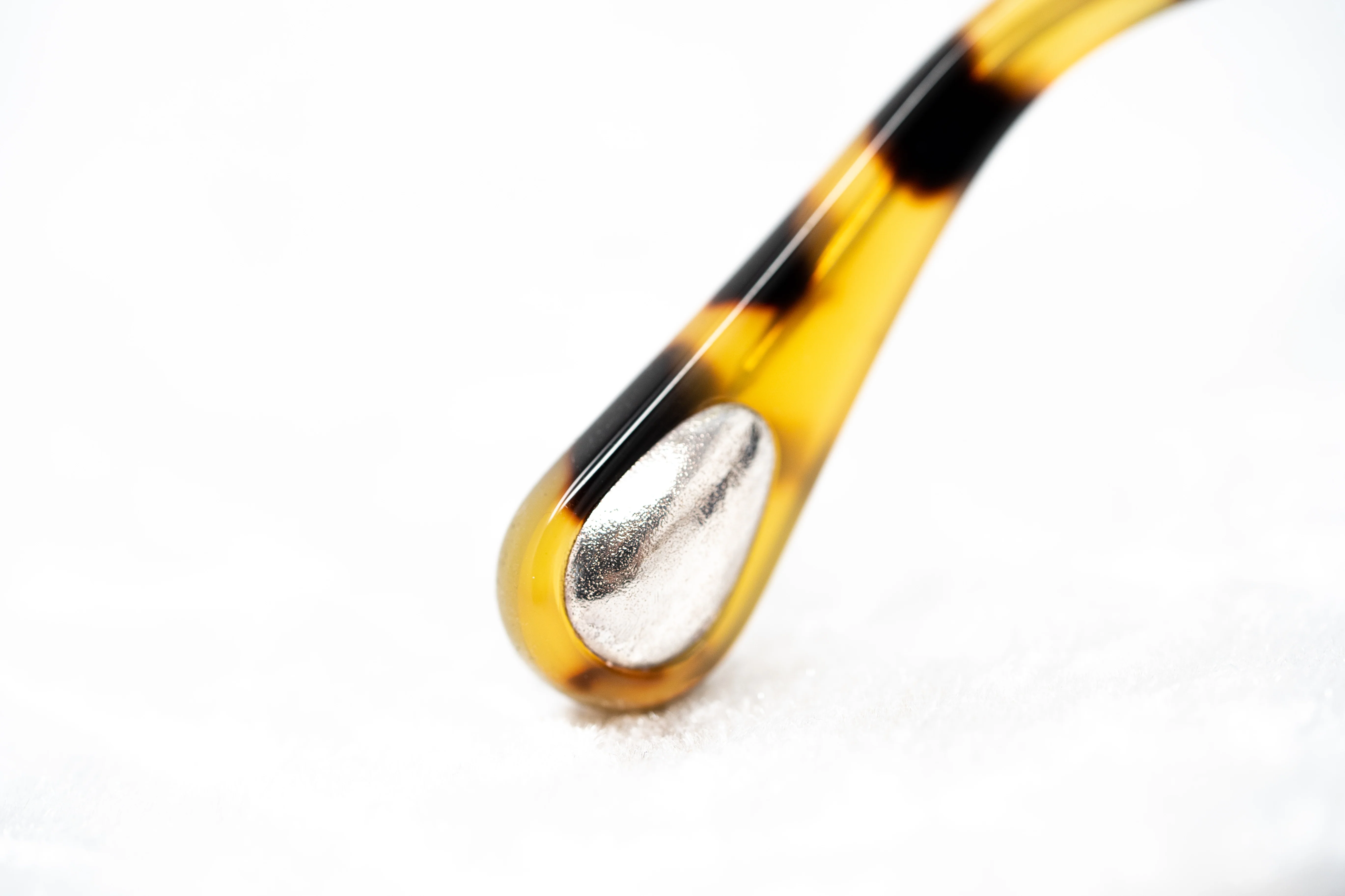 Ann Demeulemeester Sunglasses D-Frame Tortoise Shell Tone and Grey - Image 8