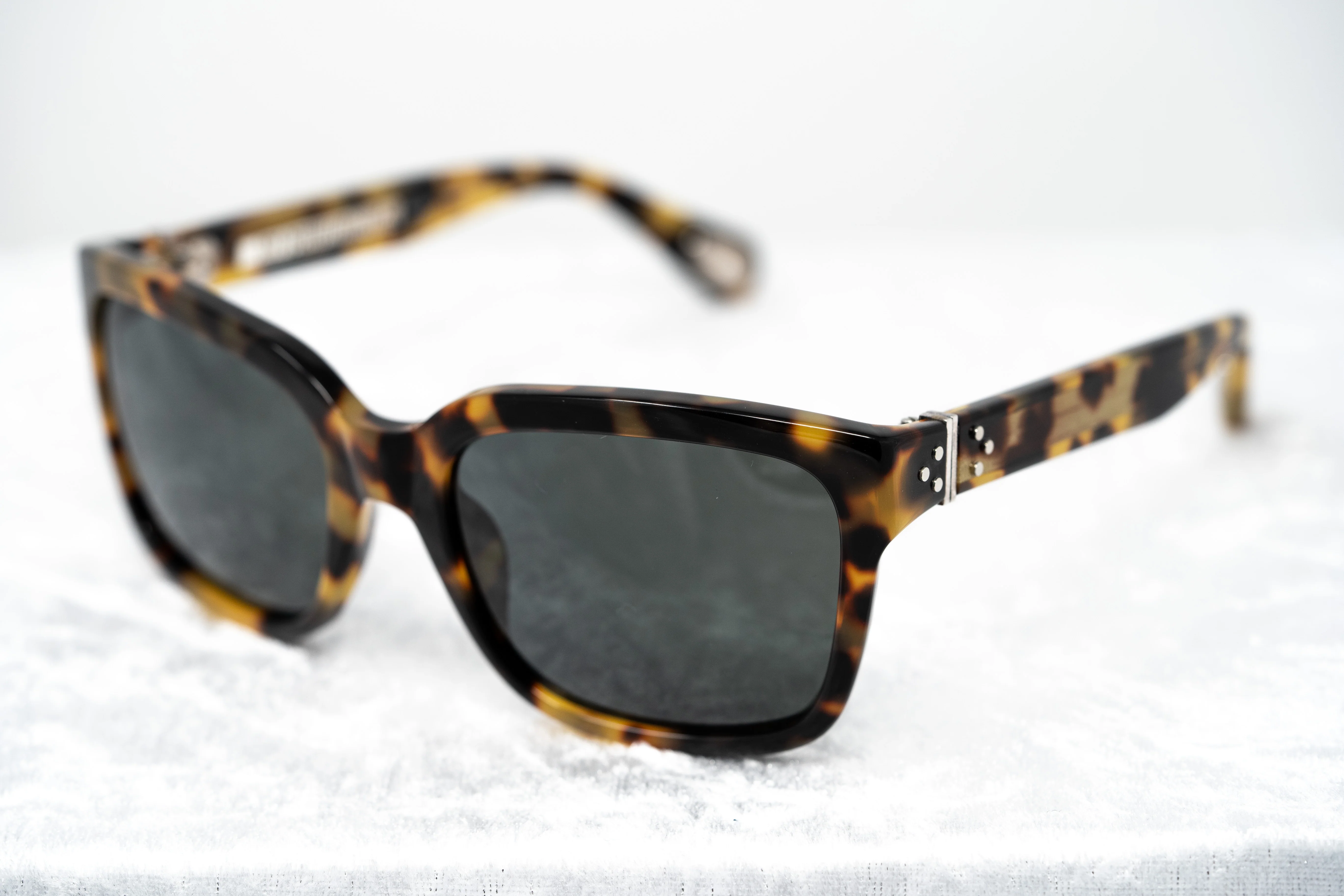 Ann Demeulemeester Sunglasses D-Frame Tortoise Shell Tone and Grey - Image 9