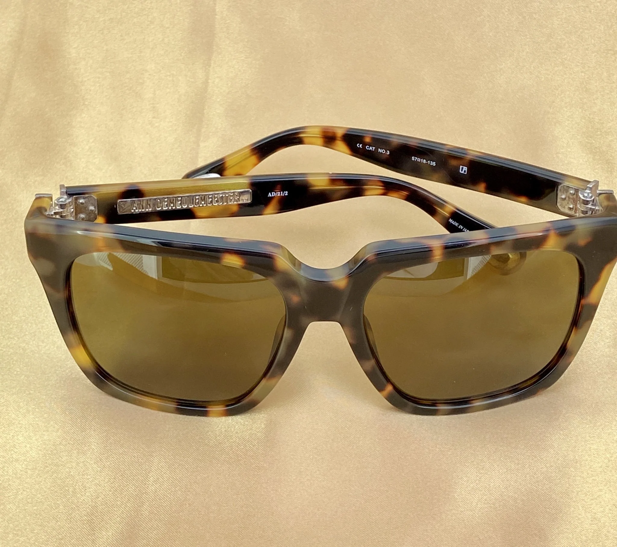 Ann Demeulemeester Sunglasses Oversized Tortoise Shell and Brown - Image 9