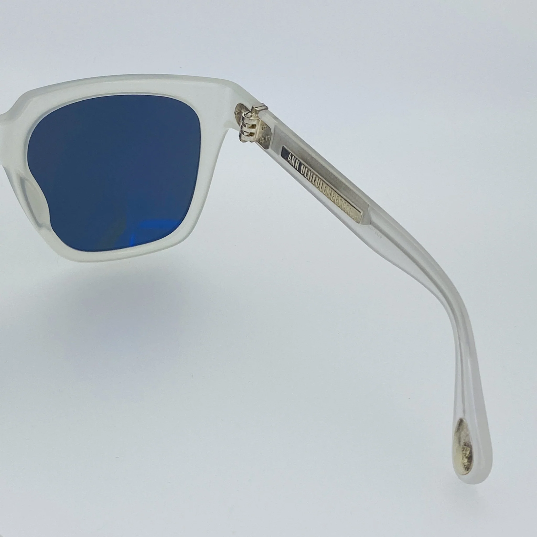 Ann Demeulemeester Sunglasses Oversized White and Solid Grey - Image 12