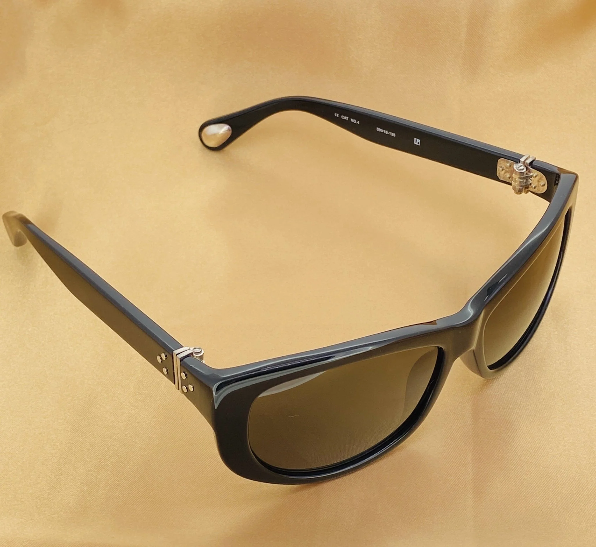 Ann Demeulemeester Sunglasses Cat Eye Black and Grey - Image 15
