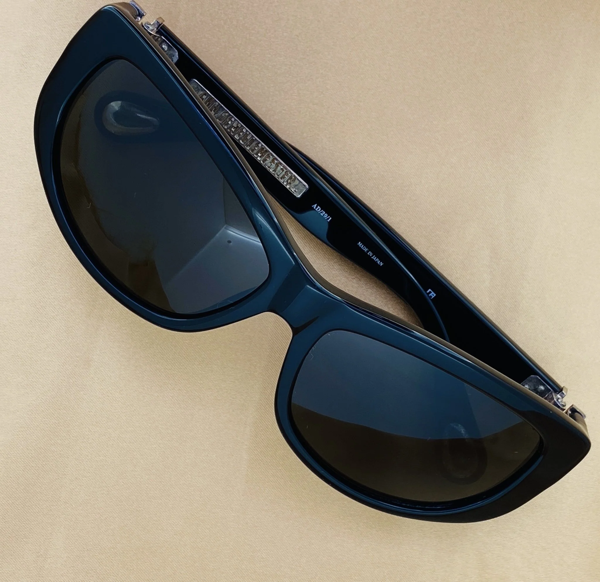 Ann Demeulemeester Sunglasses Cat Eye Black and Grey - Image 8