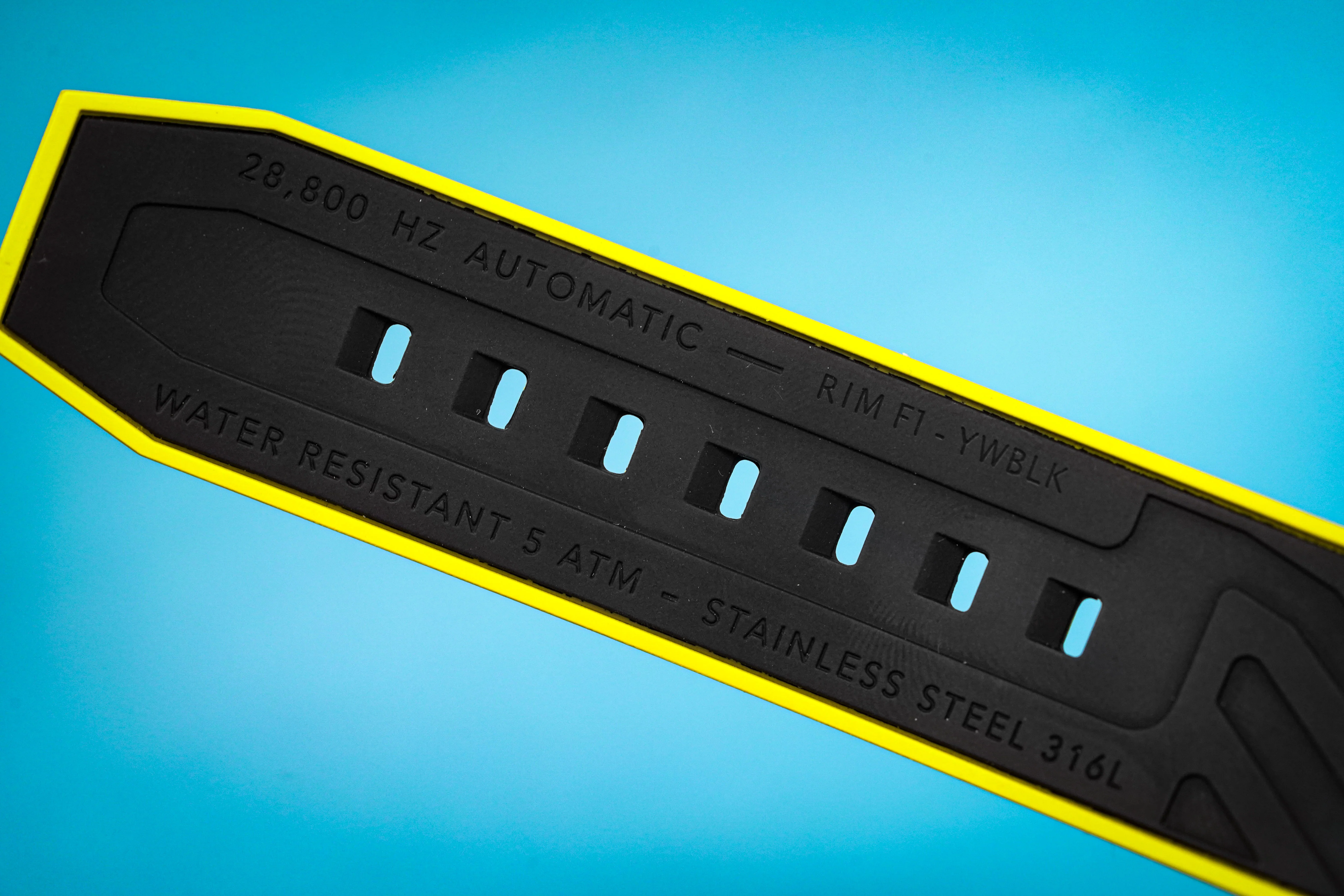 Mazzucato Reversible Watch Monza Yellow Carbon - Image 11