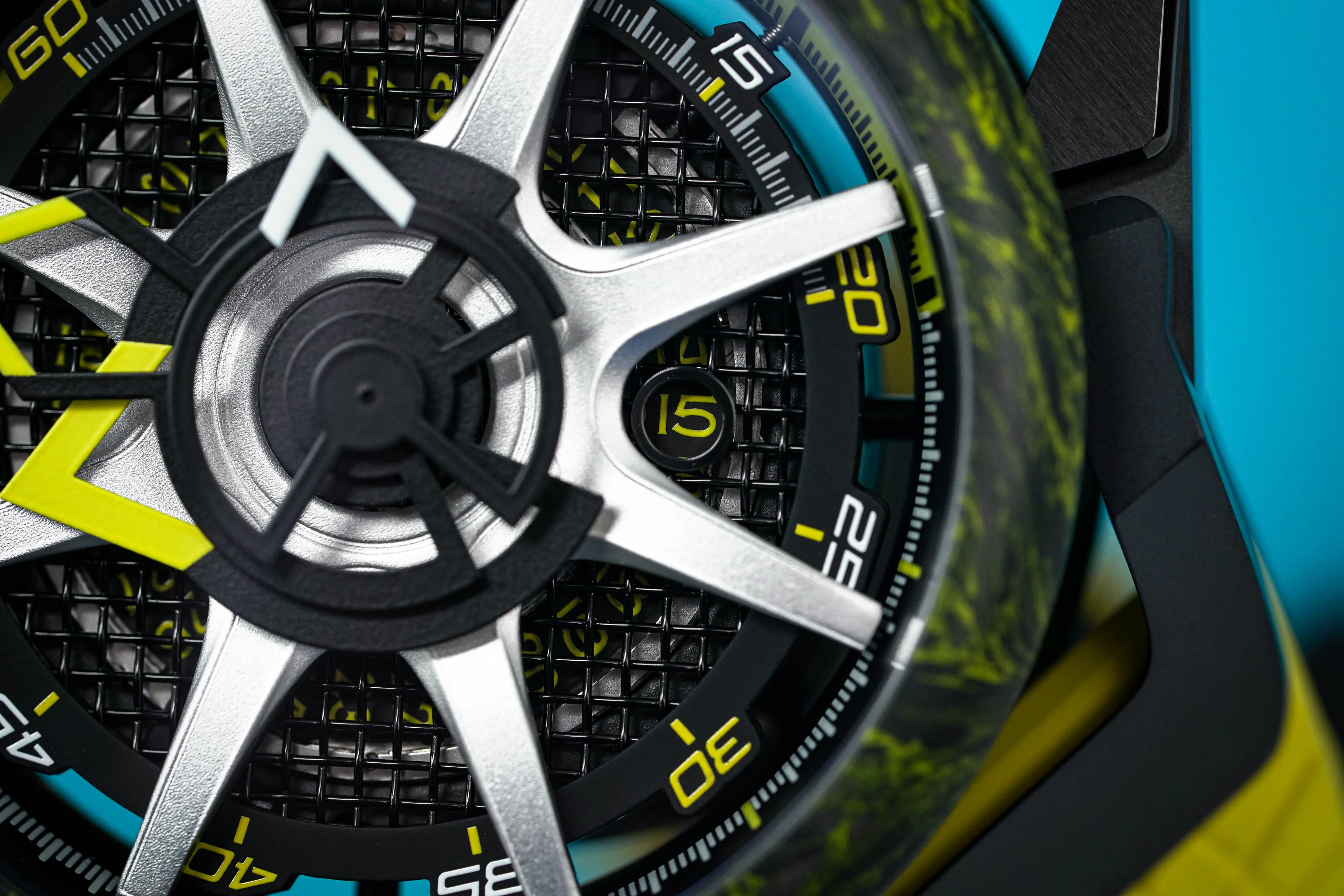 Mazzucato Reversible Watch Monza Yellow Carbon - Image 12