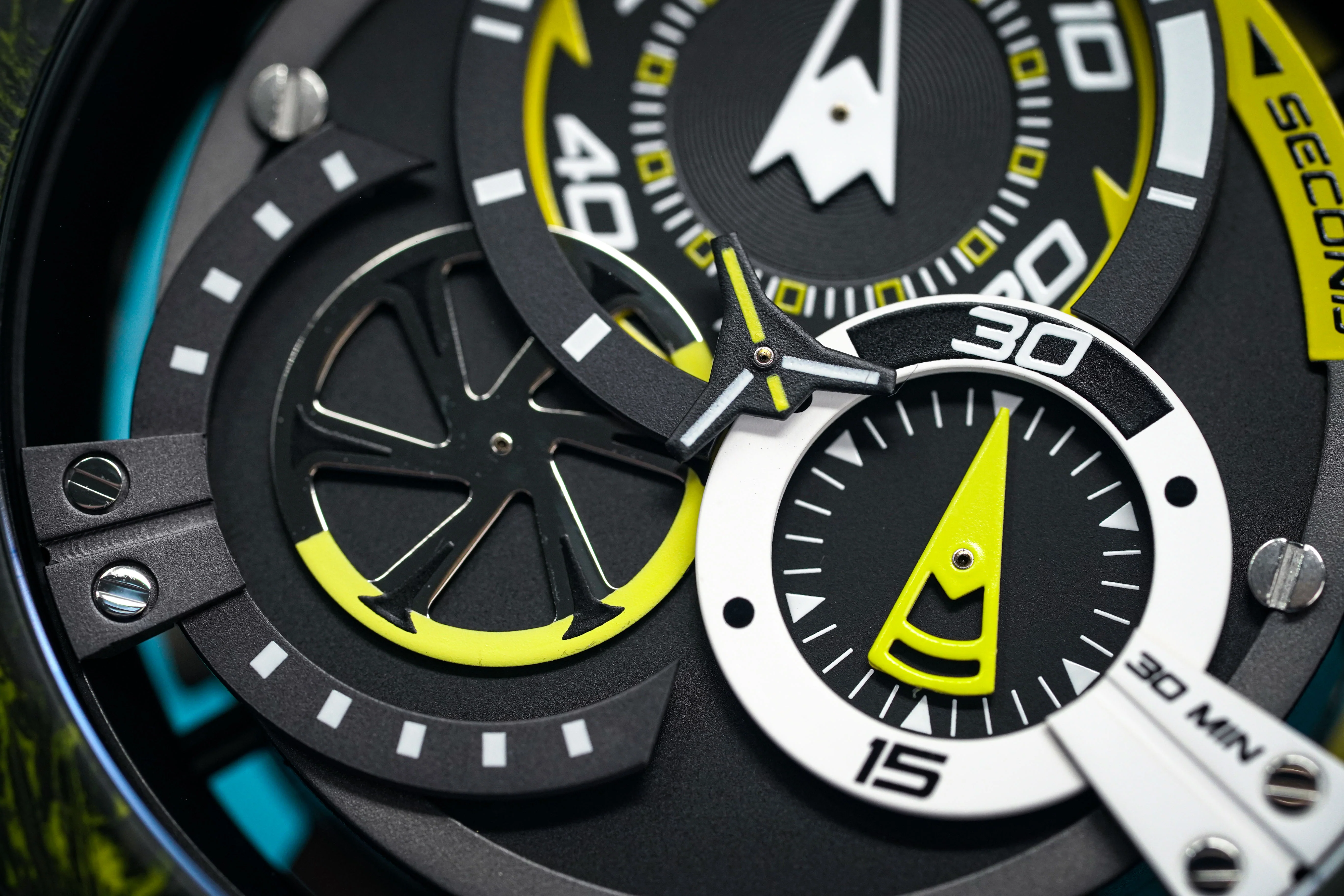 Mazzucato Reversible Watch Monza Yellow Carbon - Image 15