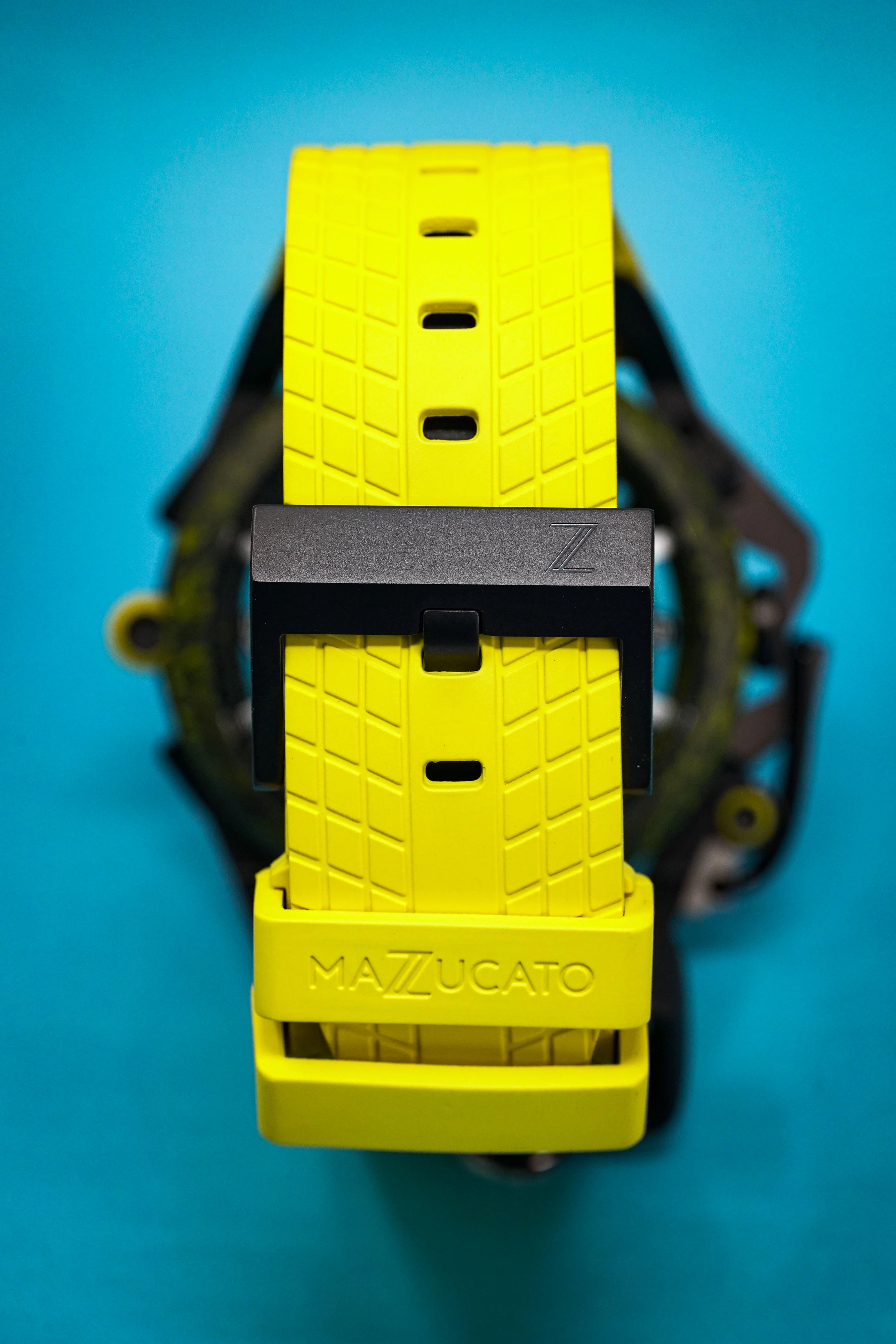 Mazzucato Reversible Watch Monza Yellow Carbon - Image 4