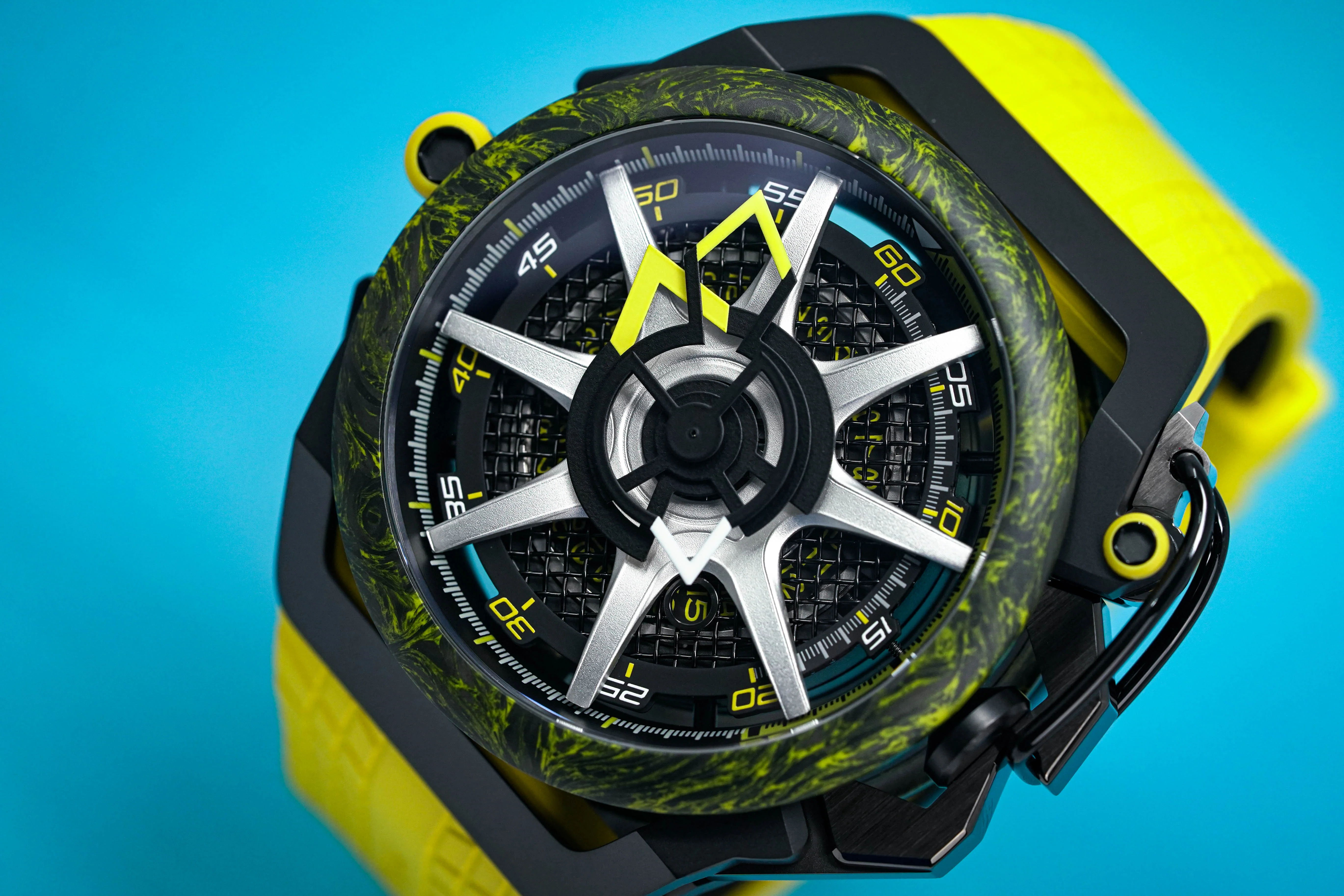 Mazzucato Reversible Watch Monza Yellow Carbon - Image 6