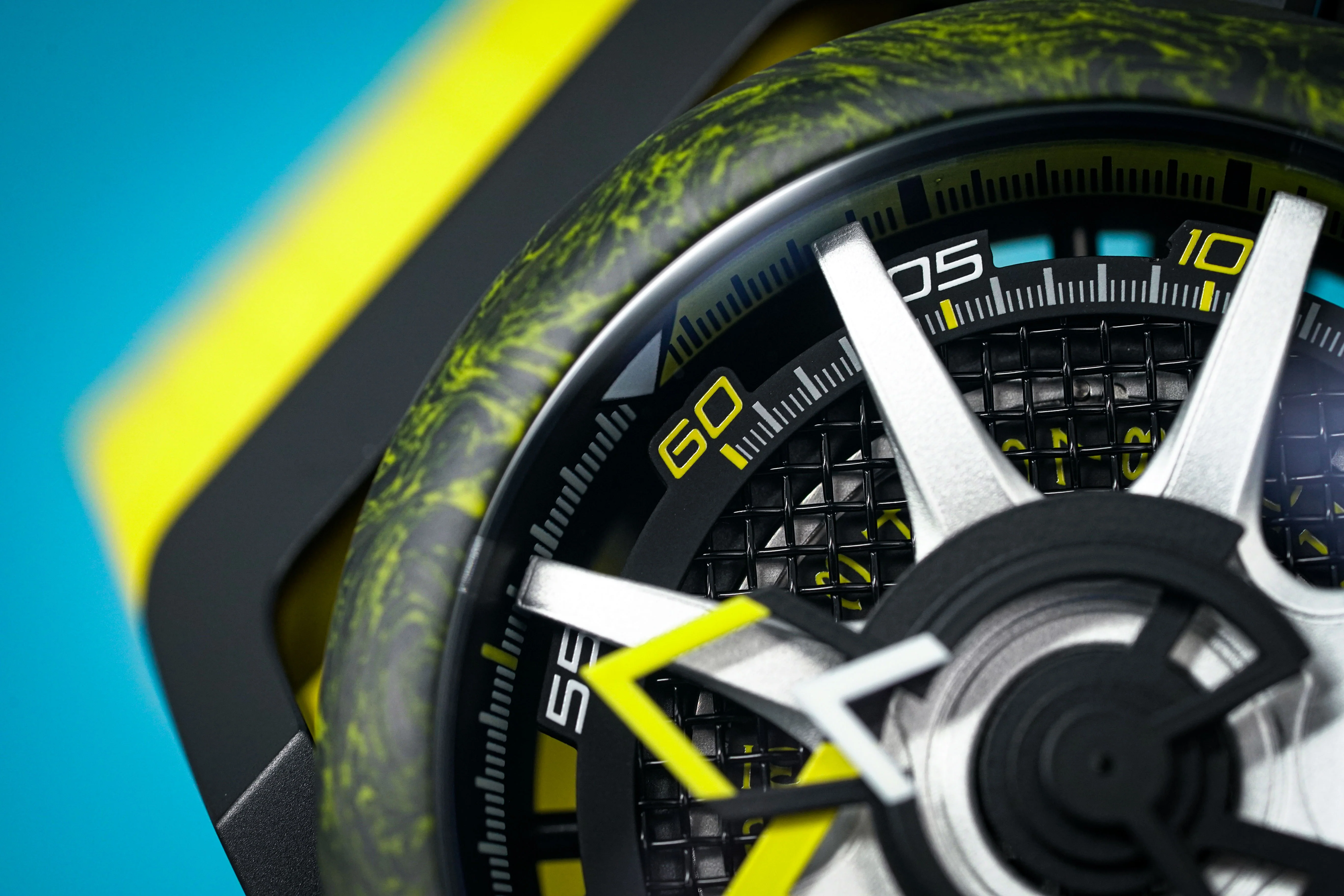 Mazzucato Reversible Watch Monza Yellow Carbon - Image 8