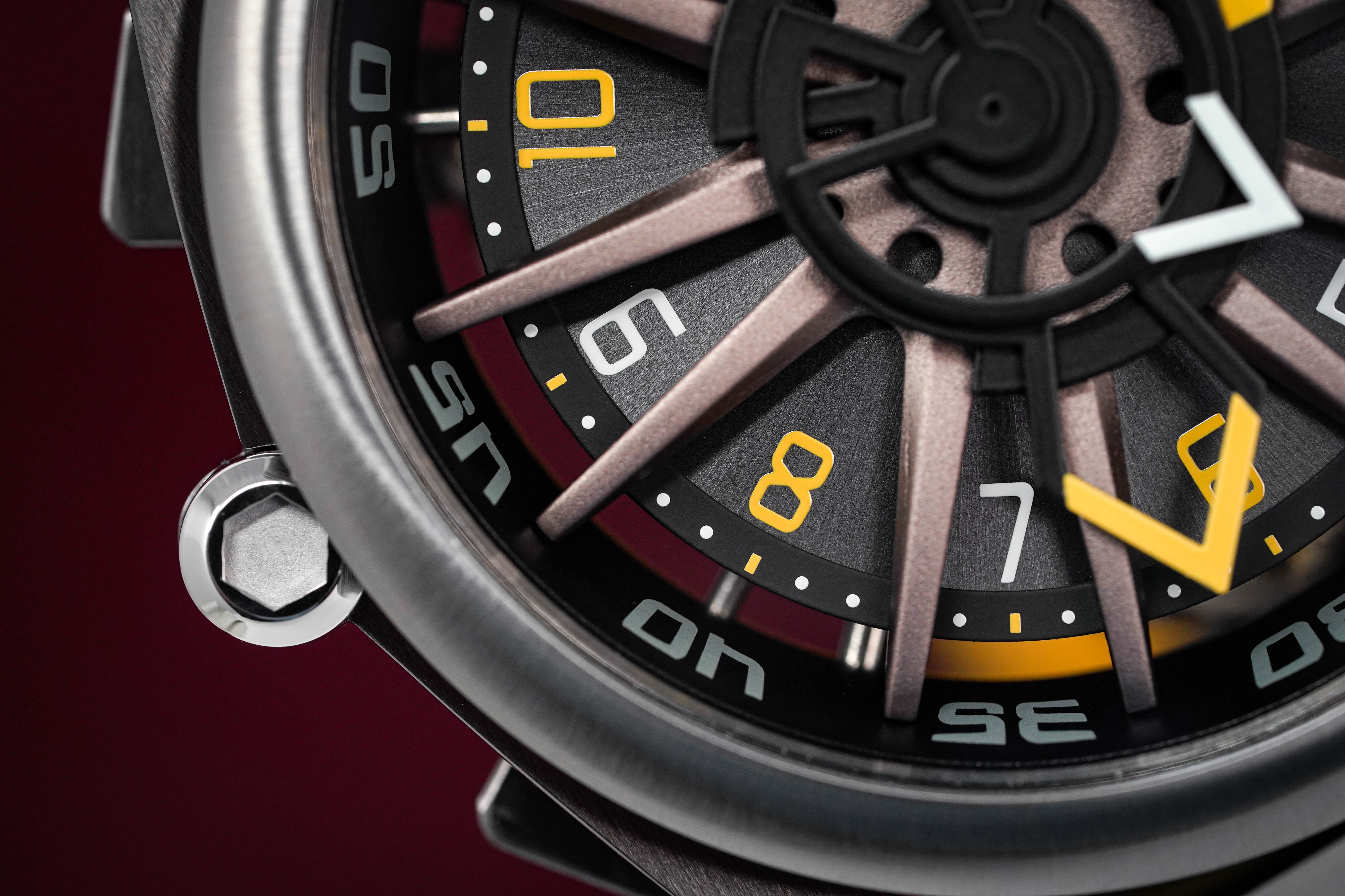 Mazzucato Reversible Watch RIM Khaki - Image 12