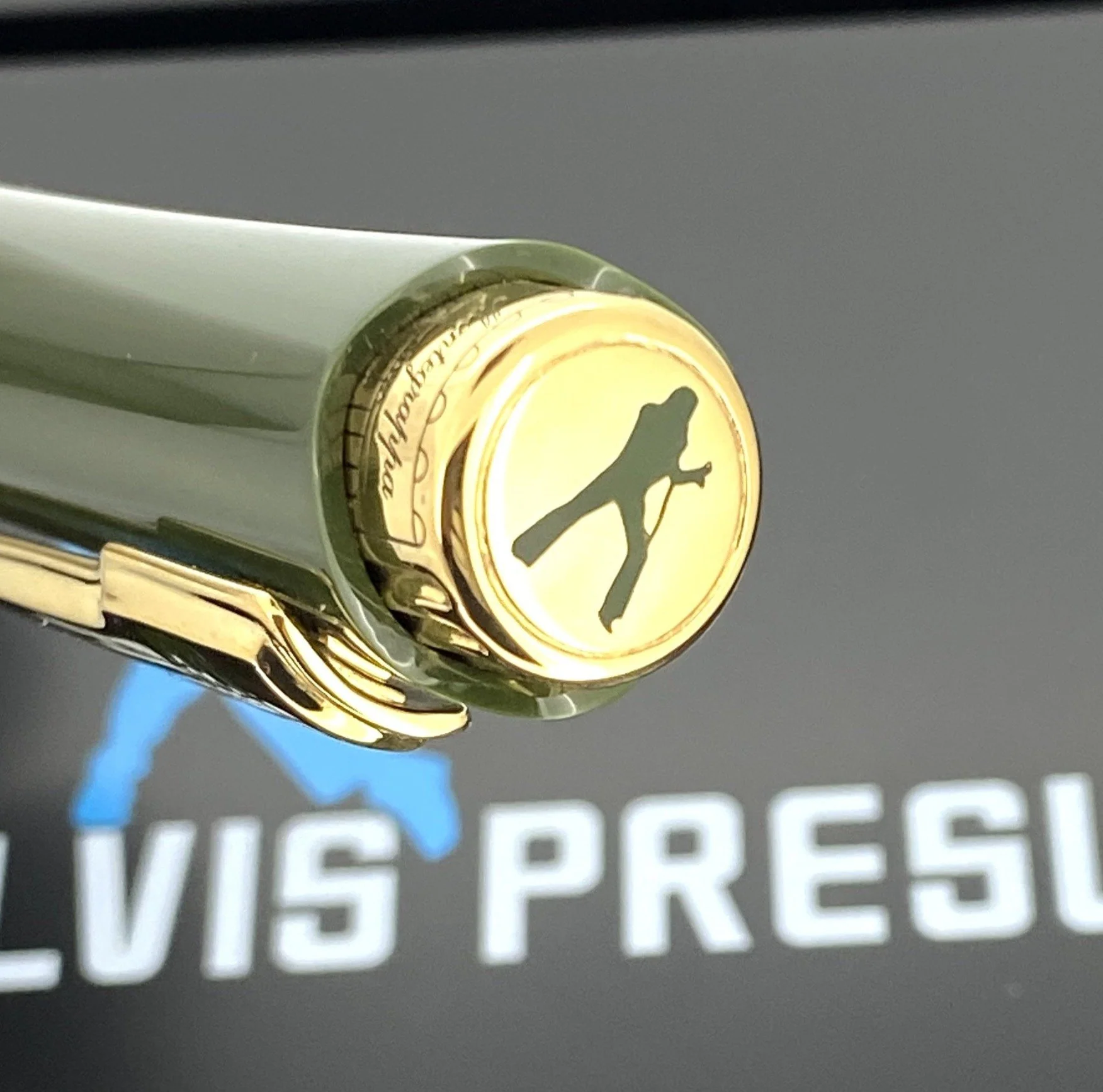 Montegrappa Pen Icons Elvis Presley Ballpoint Pen Green - Image 8